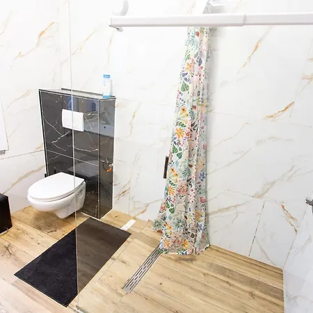 La Du Poirier * Charleroi